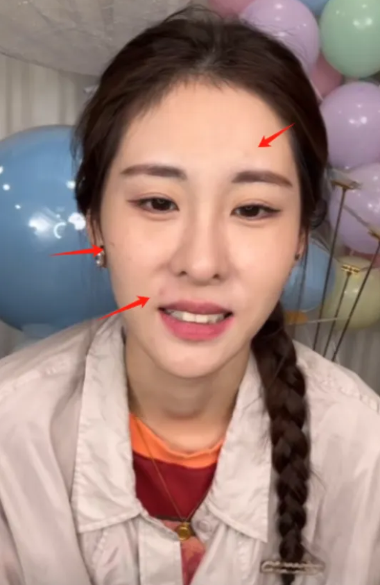 张碧晨的颜值，难怪华晨宇一直没下定决心娶她。

张碧晨这次直播真是大胆，直接关了