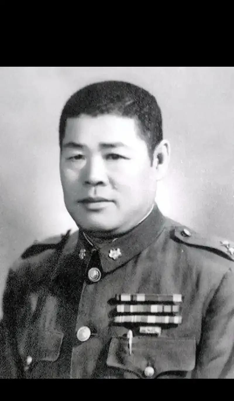 冯玉祥的“十三太保”中，也就是孙连仲最忠心耿耿的，就算中原大战后投靠老蒋也是迫不