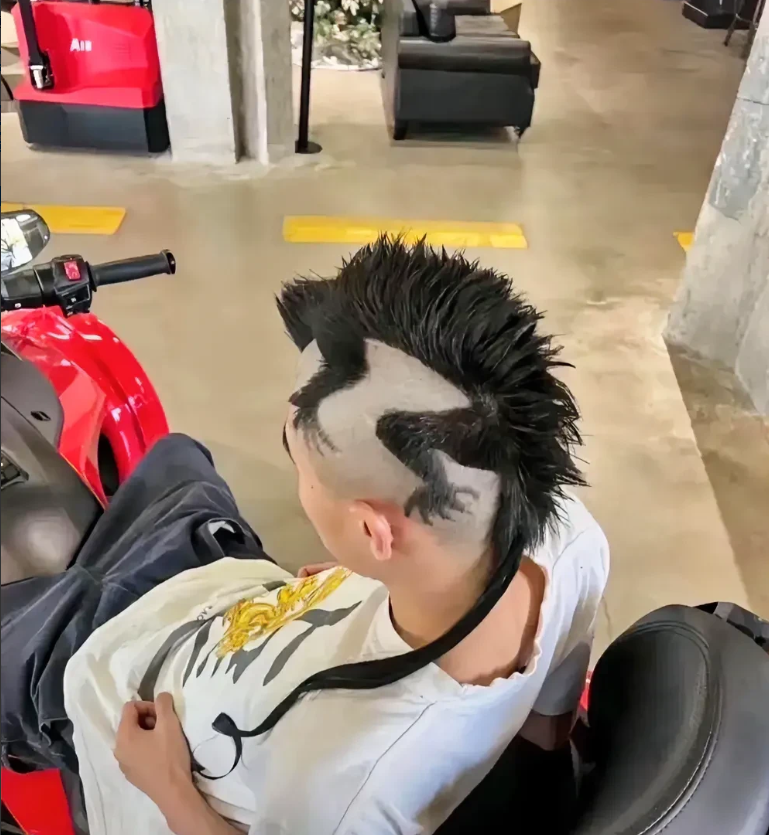 太闹心了！江苏有一位男子在网上满心无奈的说，自己家儿子都二十好几了，却仍然不学无