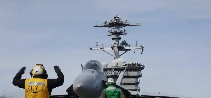 形势骤变！胡塞武装率先建功，美军中央司令部司令已抵达以色列
中东这个大火锅又开始