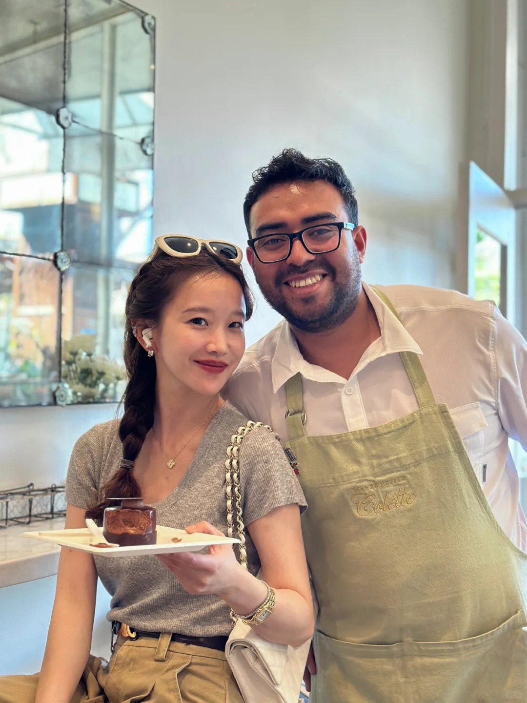 今天是35岁大姑娘啦🎂😎
忙里偷闲去家门口的点心店买了只工具小蛋糕，完成生日