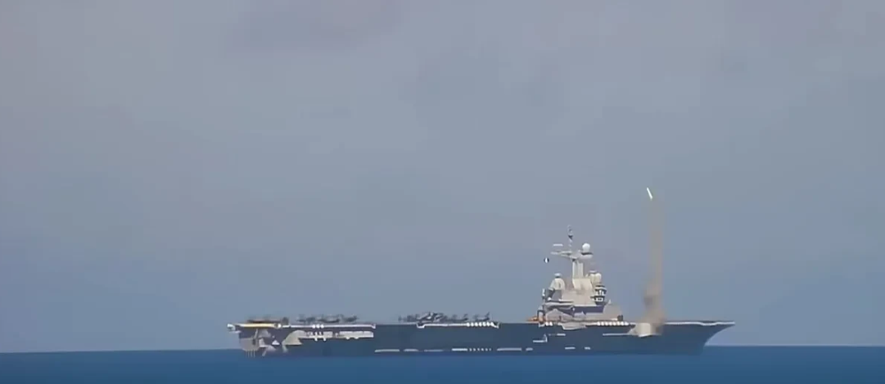 要打垮美国究竟是先美元还是先军力，这是决定生死存亡的话题。苏联在军事上试过，败了
