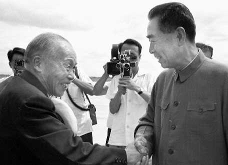 李宗仁为什么要返回大陆？

主要原因就是在美国过不下去了。

李宗仁虽然是桂系军
