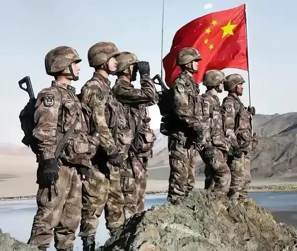 网上那些“打仗了让公务员先上，我还有房贷”的论调，真是让人心寒！国家有难，咋能袖