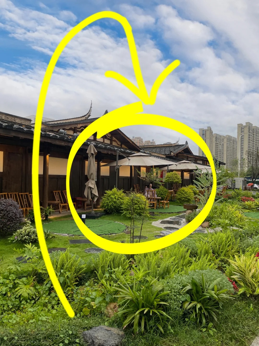 福州这里的事情…都听说了吗？
福州新开的！把古建筑大改造成海鲜火锅！
看起来真的