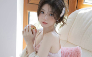 成全前男友的新恋情后，他用私房照威胁我，我心痛离开却被他小叔强留