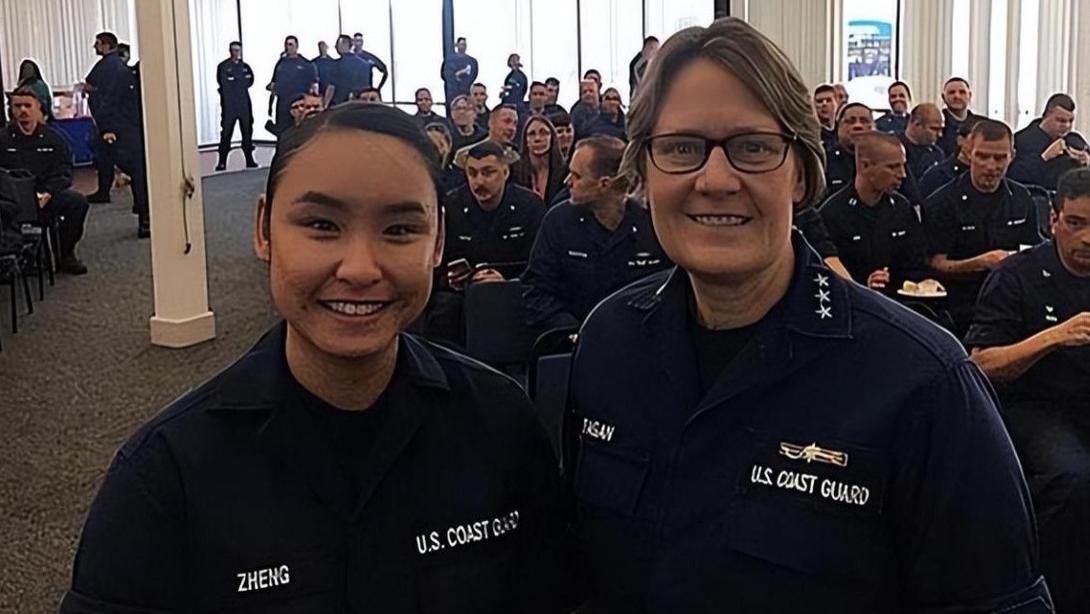 华裔女兵郑浩儿：5年前站在美国军舰上喊话我国海军，现在怎样了