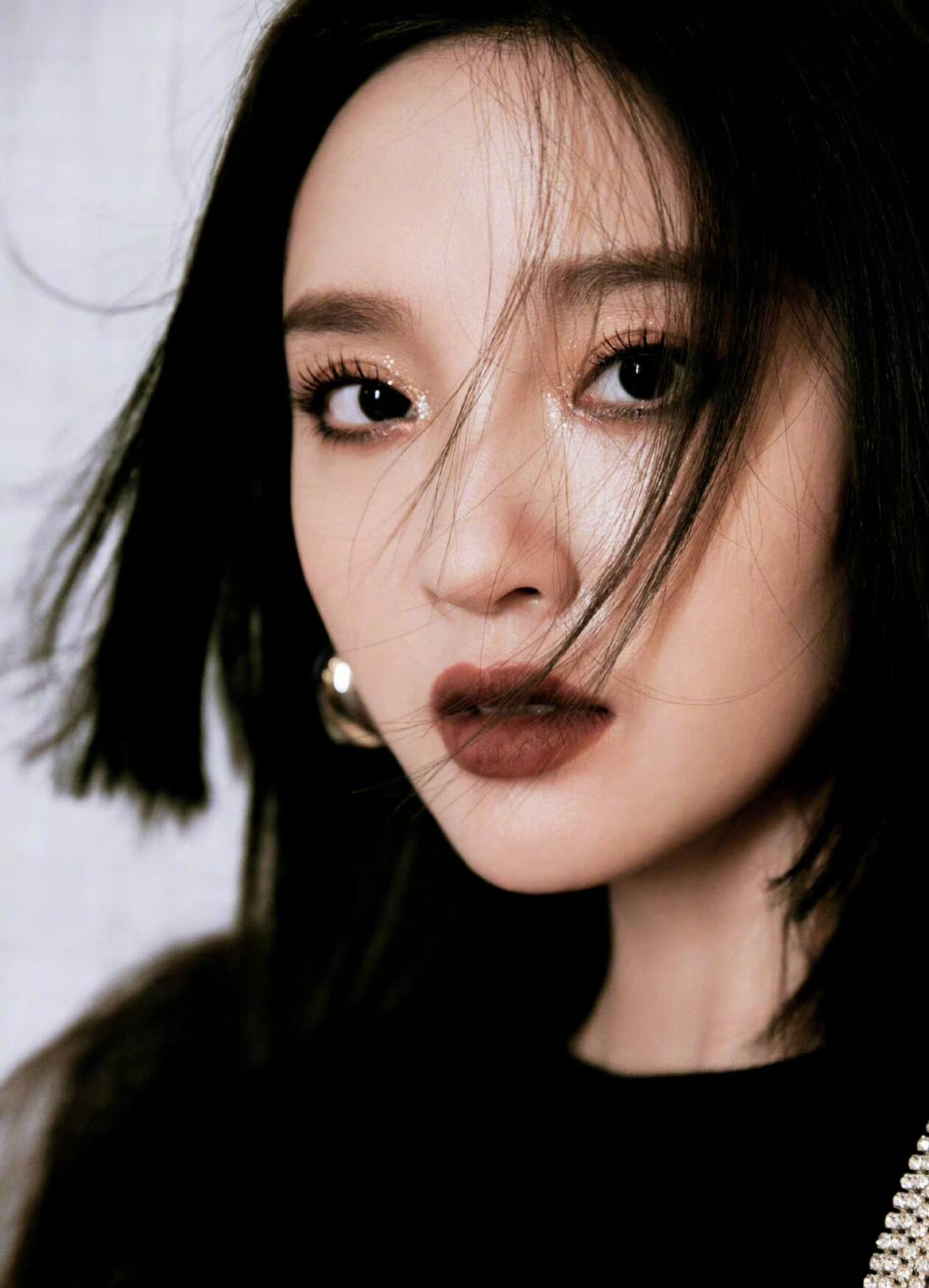 每天认识一个明星——唐艺昕