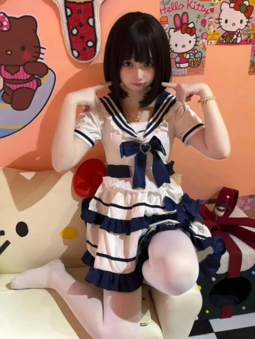 本小姐是不是你心里的那个小可爱呢哈哈哈哈哈哈