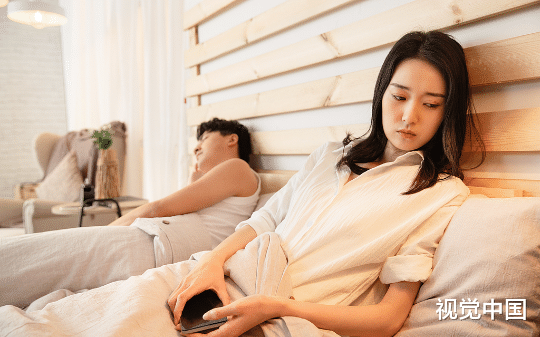 撞破老公和青梅的私情，我没闹，最后在手术台上狠狠报复她