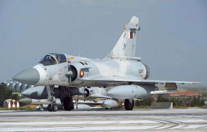 “幻影”战斗机抵达乌克兰。

俄罗斯卫星通讯社2月6日报道，法国国防部长勒科尔尼