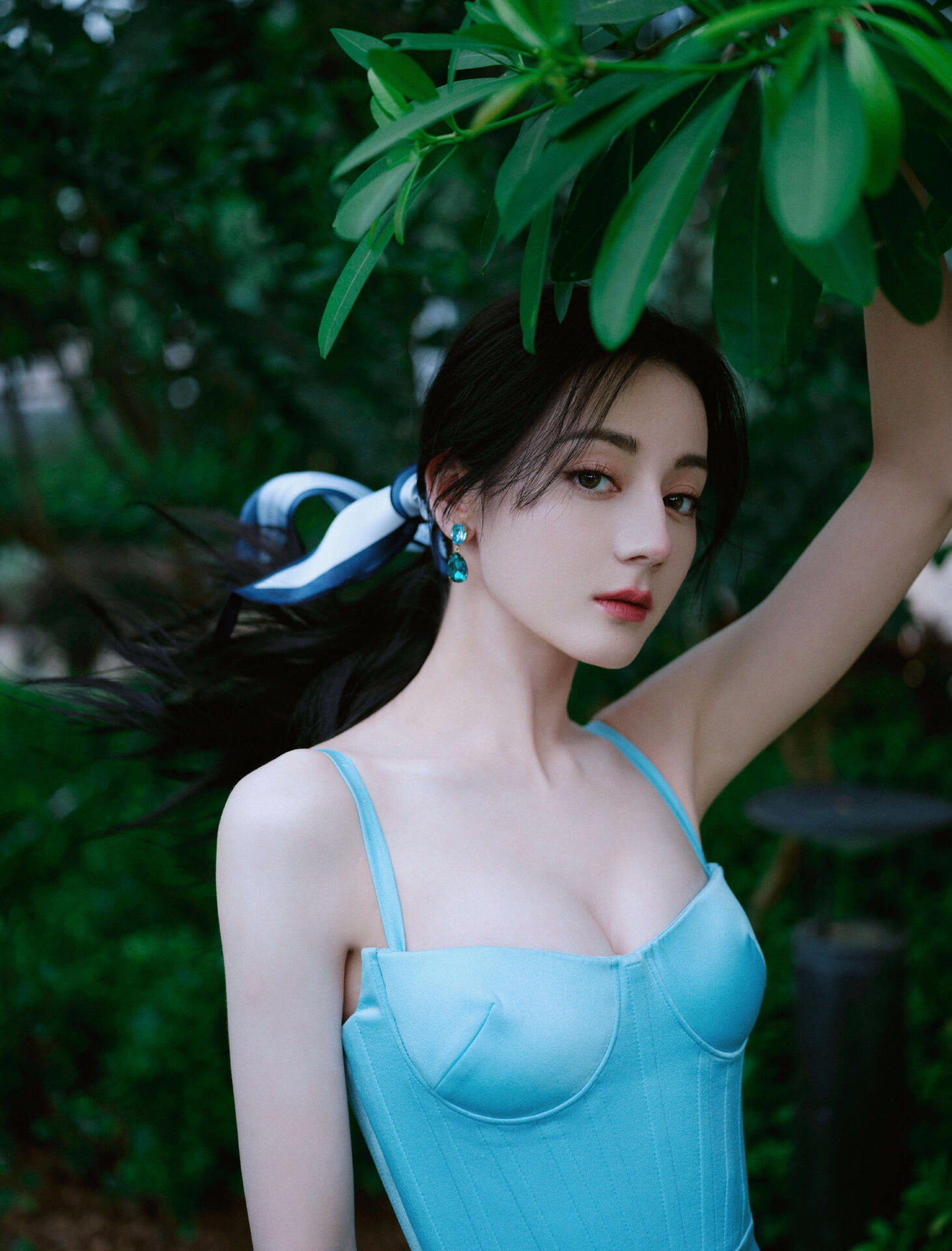 迪丽热巴——身材绝美