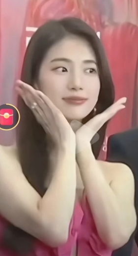 裴秀智还是这么漂亮啊
很温柔舒服的气质
让人好喜欢