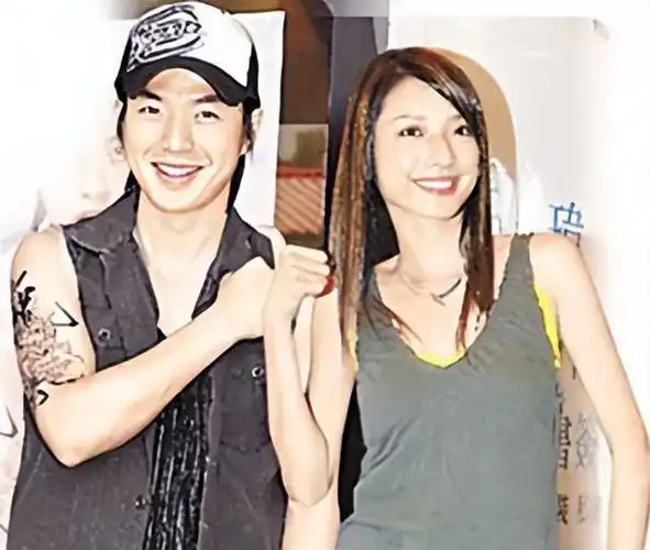 大瓜！李威卷入命案，戴佛珠约会妻子画面曝光