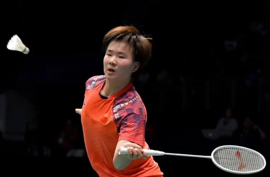 奥运羽坛新星何冰娇，中国女子羽毛球队选手