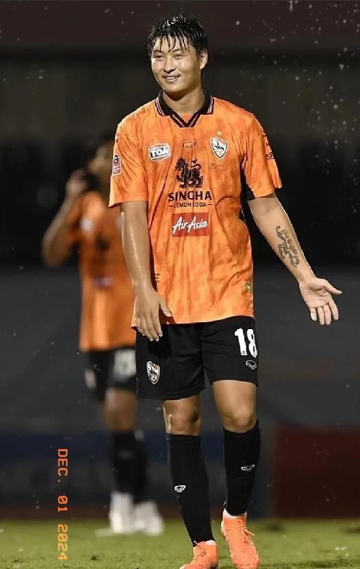 郭田雨在泰国也要凉了，已连续三场无缘清莱联队大名单，无伤病无停赛，唯一的原因是球