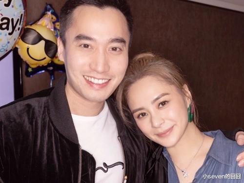 43岁阿娇近照曝光，身材发福大象腿吸睛，被旁边女主持人比下去了（40岁的阿娇）-第11张图片-九妖电影
