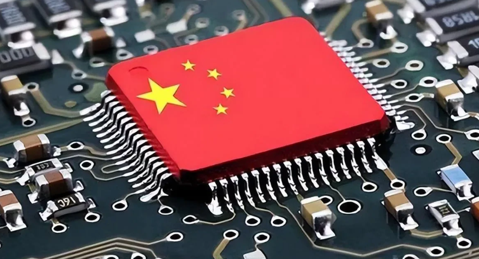 被捕韩国间谍三个没想到
1)没想到他是前三星员工，后来把老婆和两个女儿接来中国打