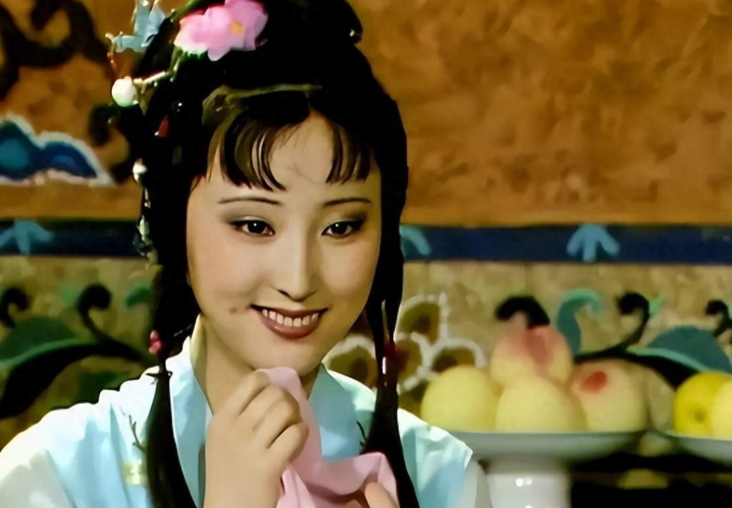 陈晓旭的姑姑回忆说，那一年的五月十三号，早上六点，她给陈晓旭弄了点米汤，但陈晓旭