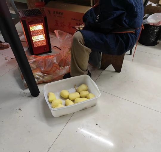 到店后的骑手，天都塌了