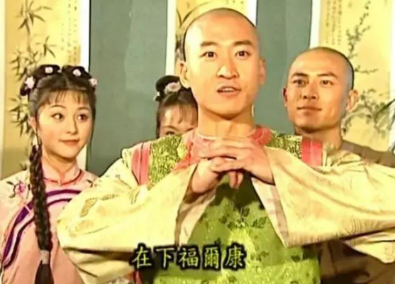 看到周杰悼念琼瑶的长文，突然很感慨，

「为什么琼瑶的男女主，戏里戏外反差都这么