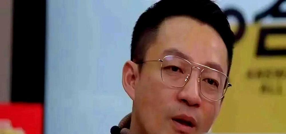 汪小菲台北之行真是闹翻天！

带着爸妈和律师团谈孩子监护权，第一次协商就谈崩了！