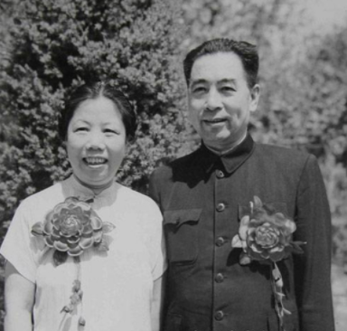 周总理唯一的儿子，却隐瞒真实身份40多年，直到总理去世后才被人知晓，更不可思议的