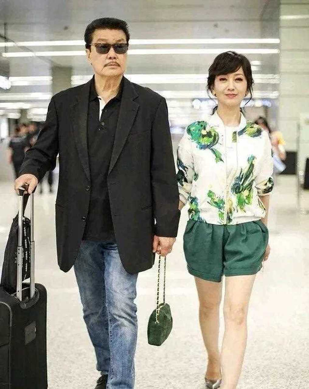 拍《上海滩》时，记者问赵雅芝:“你有没有对周润发动过心？”赵雅芝的回答耐人寻味。