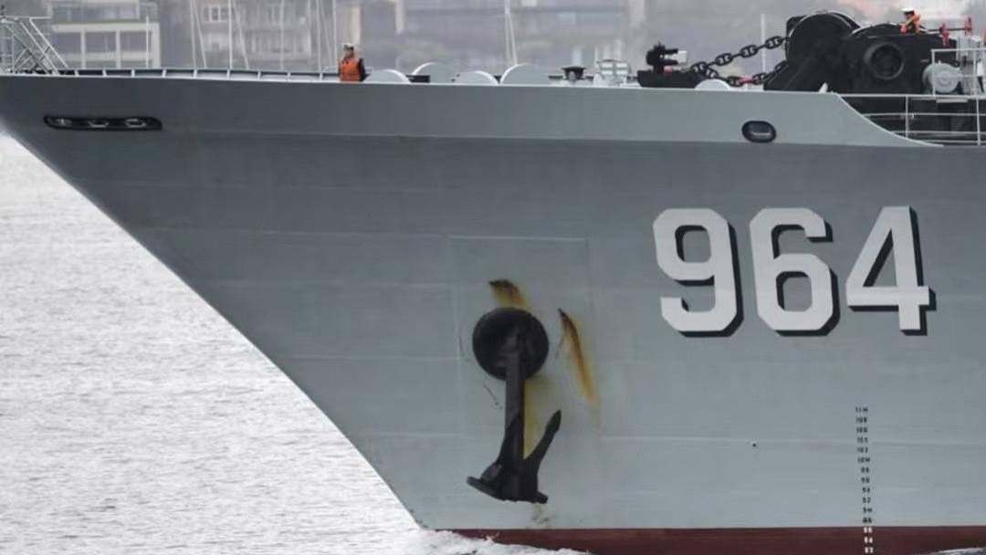 不走了，遵义舰编队第2次实弹射击，澳大利亚有点后悔