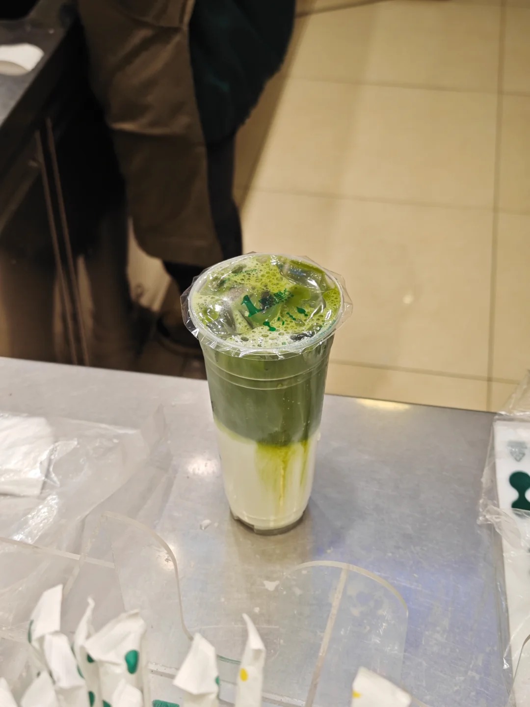 当我面加植脂末的奶茶，真不掩饰
喜欢一点点的一点是
植脂末写明了，就当你面加，不