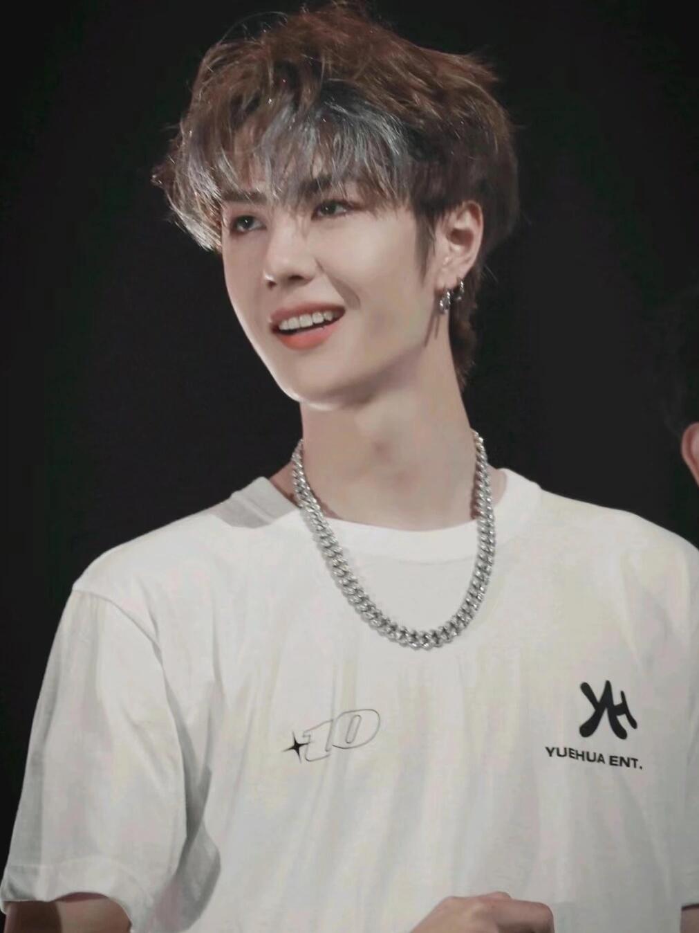 圈里的韩系帅哥