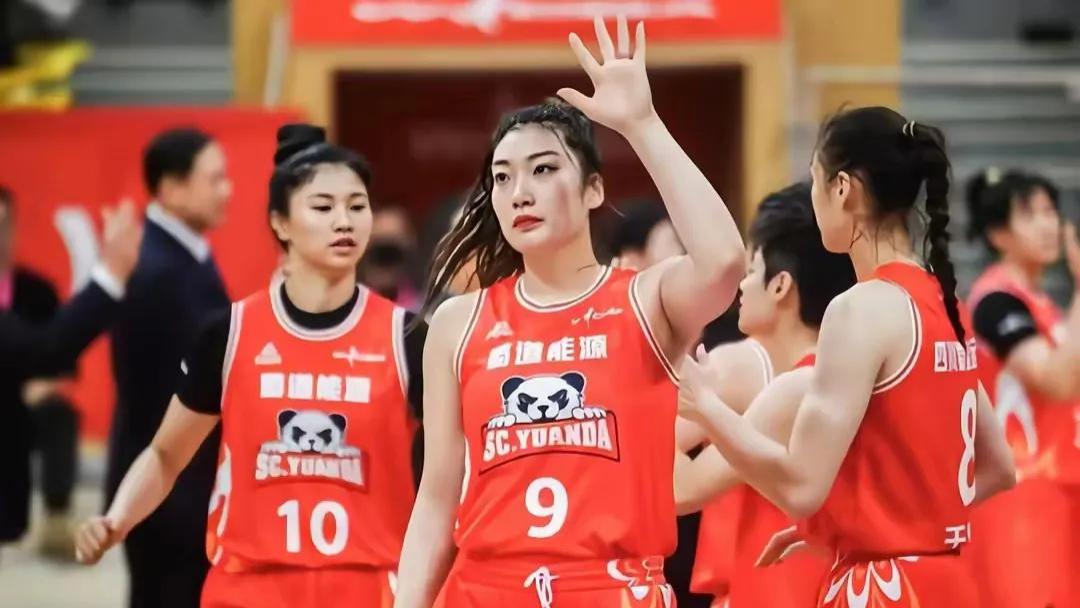 22连胜！四川女篮98-69大胜东莞女篮：全员发力续写连胜传奇！