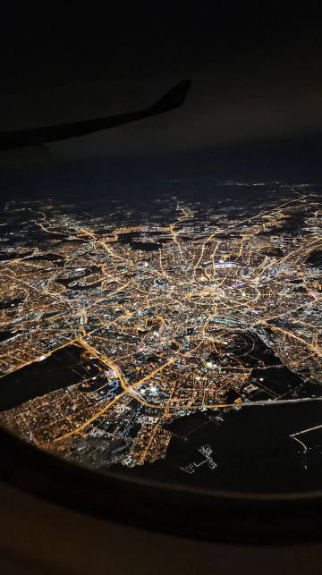两分钟之内，能认出这是哪个城市夜景的
一定是高手！