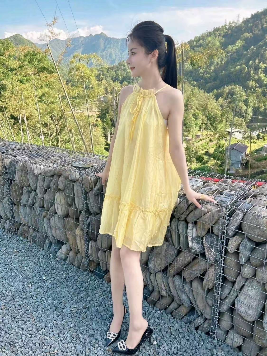 嫂子这双大长腿太性感了哈哈哈哈