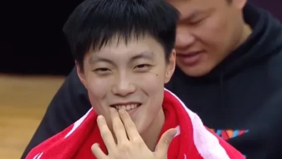 广东主场99:103不敌山西，我发现有6个不容争辩的事实。

1.徐杰在场上的效