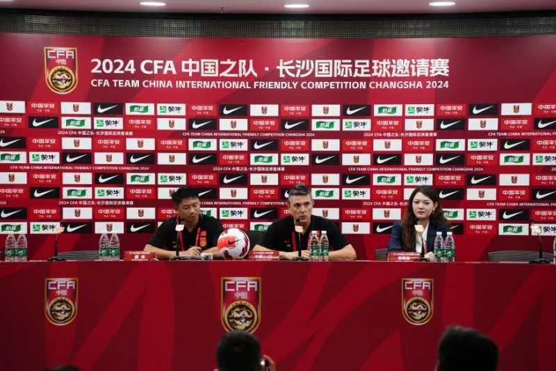 真是让人生气！中国U21男足以2-1惊险击败越南，但这胜利背后却暴露出几个可笑又