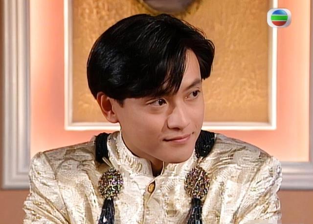 曾经帅得惊天动地，如今脸僵还油腻，这5位中年男星越活越走样了（比较帅的中年男星）-第20张图片-九妖电影