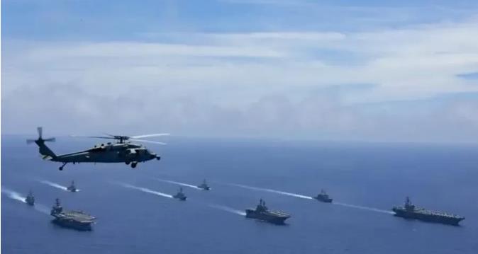 64架次机舰出海“四面环台”   1996年来最大规模海上演习

华尔街日报报导