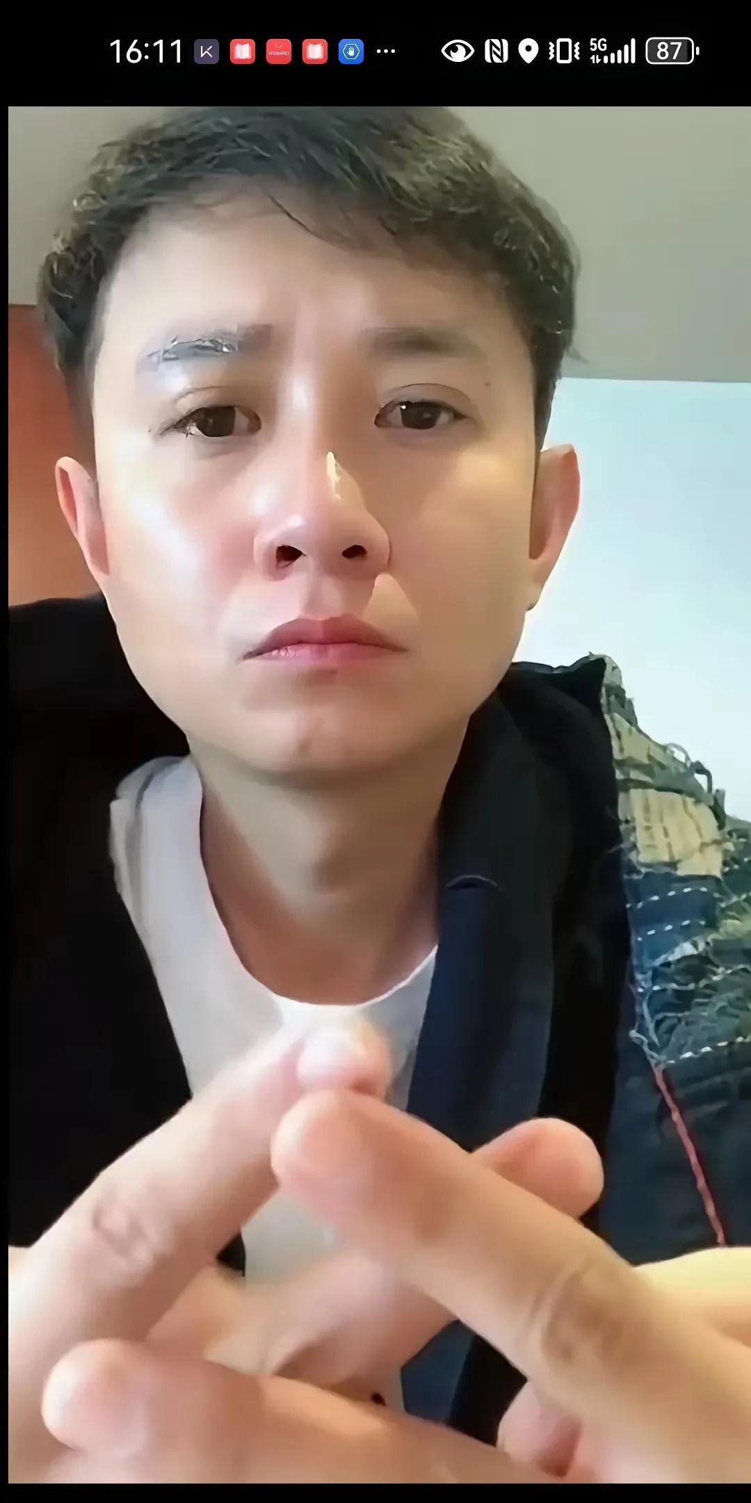 马伊琍疑似新恋情曝光，文章立马就有了热度和流量，哈哈哈。。看来马伊琍还是挺旺别人