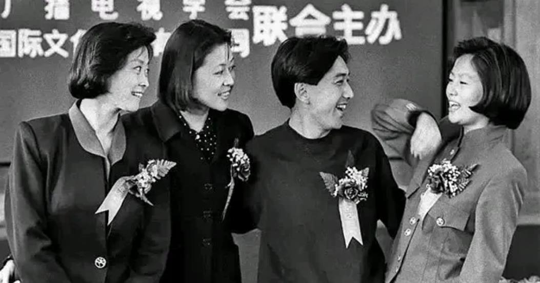 猜一下阿姨多大了？