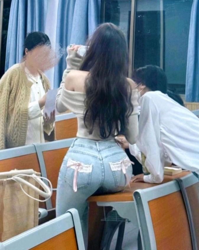 有时候还真羡慕别人那些高三的学生，每天能过的那么充实，而我们大三的，却是那么的迷