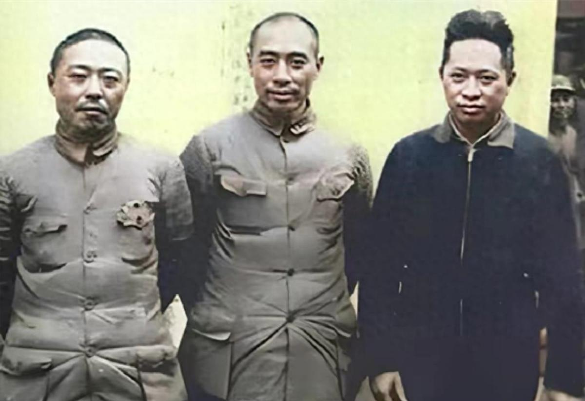 项英始终对中央的北上发展方针持抗拒态度，这背后隐藏着他个人的“宏伟蓝图”。在他看