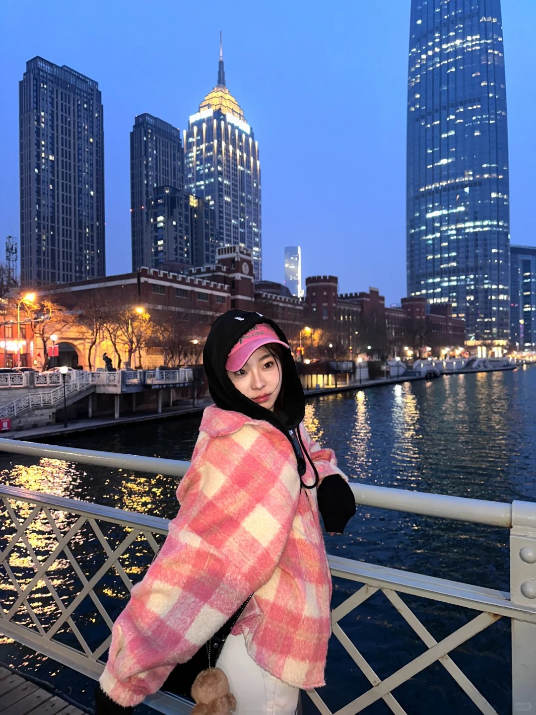 天津给我一种很strong的感觉…
哈哈哈哈没有恶意，只是初来天津感觉到了小说a