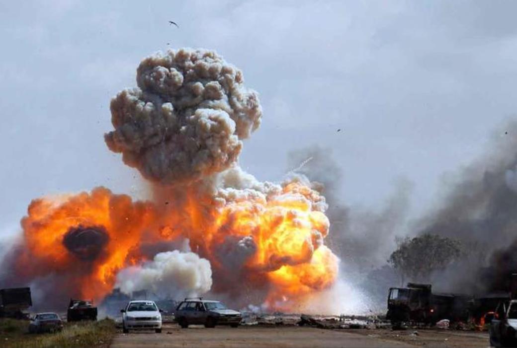 牛刀小试！特朗普下令大规模空袭，出动大批战机是给谁看？

美联社2月1日报道，在