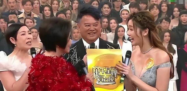 李芷晴夺港姐冠军,胸前风景引轰动,这身材也太惊艳了吧!(李芷婷敢不敢)-第10张图片-九妖电影 李芷晴夺港姐冠军,胸前风景引轰动,这身材也太惊艳了吧!(李芷婷敢不敢)-第10张图片-九妖电影