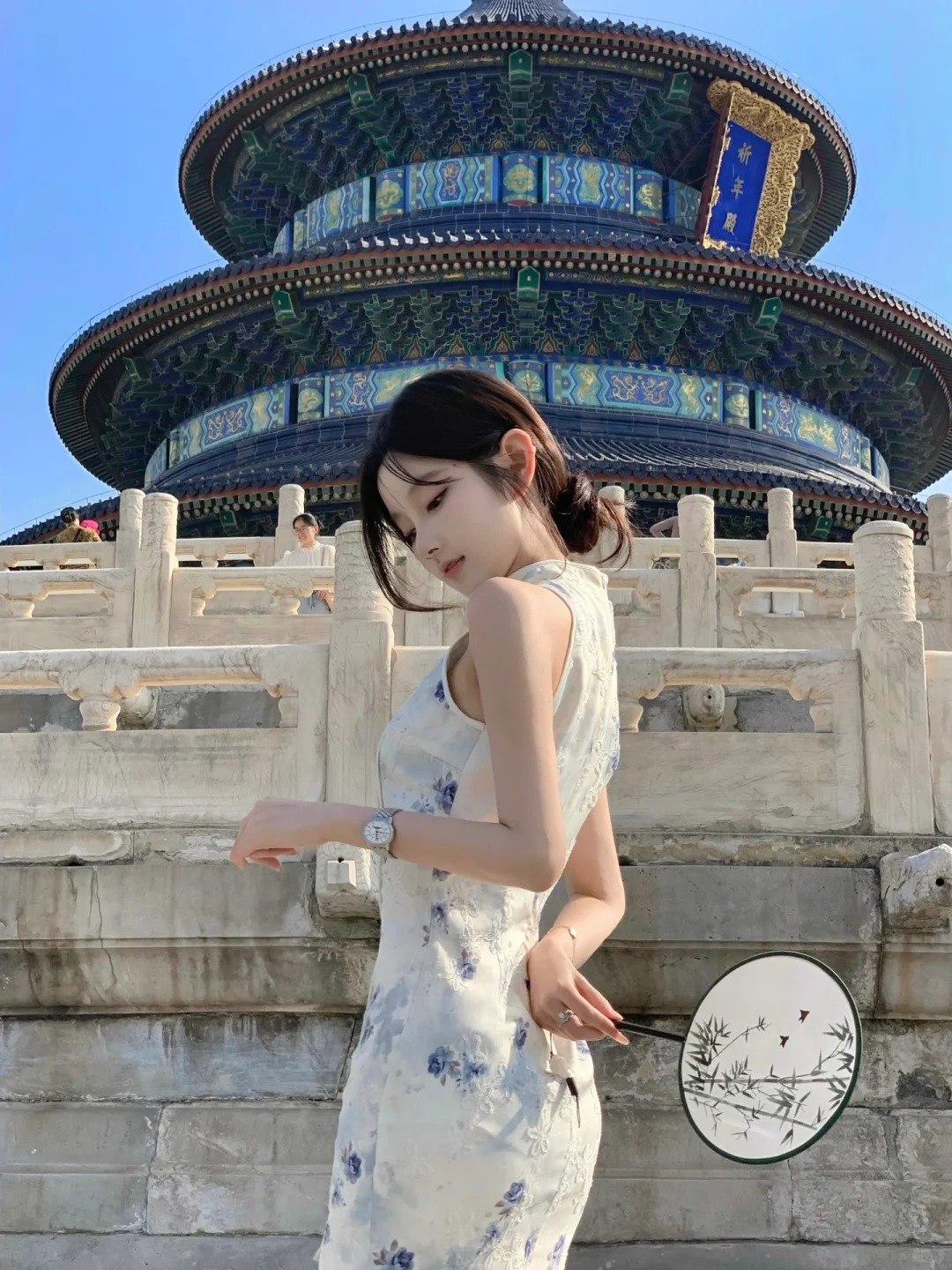 天坛之夏
琉璃瓦 祈年殿
奉天承好运 所求皆所愿
