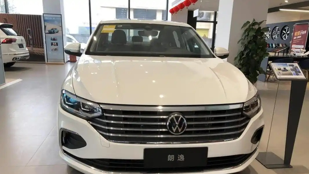 全面解析上汽大众朗逸：1.5L+6AT，一公里仅5毛，经济适用性很强