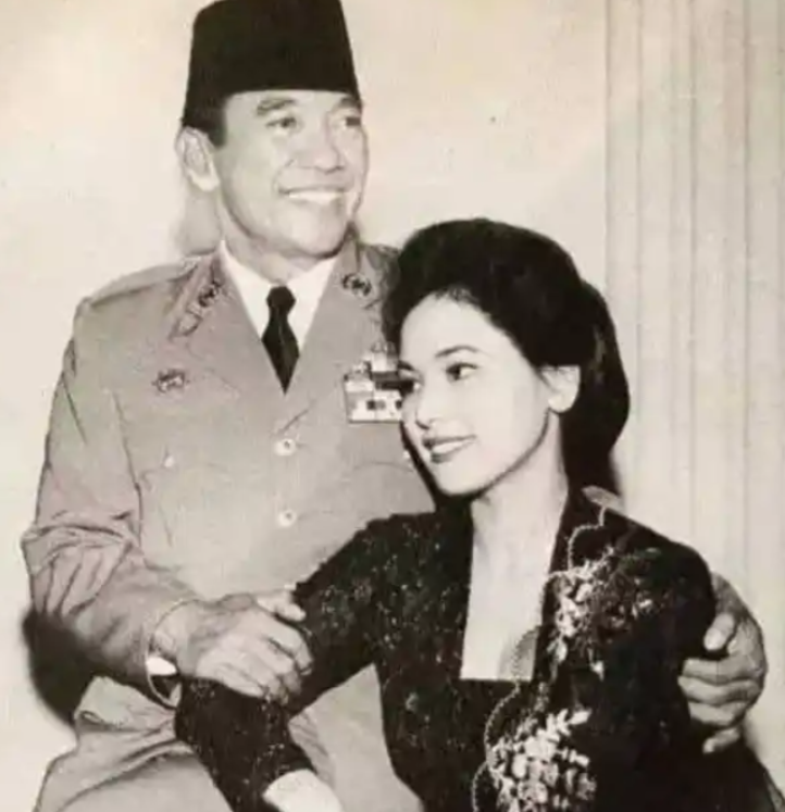 1959年，印尼总统苏加诺秘密访问日本，日本知道他好色，所以特意挑了一个19岁的