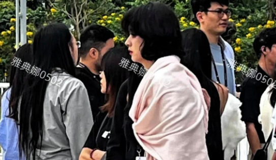 赵丽颖本人根本没有网上吹得那么年轻漂亮