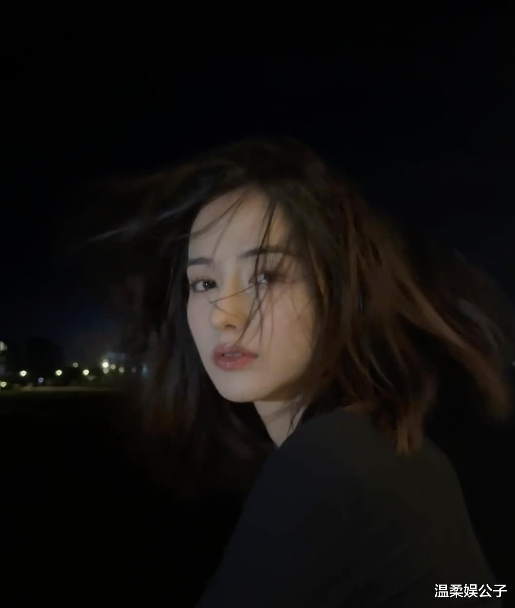 看到张艺谋的新女主角，再看王家卫的李宛妲，真是没对比就没伤害（王家卫张艺谋地位对比）-第20张图片-九妖电影